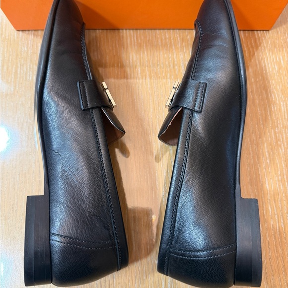 Hermes Paris loafers Stickers Still Attached Women’s Mint Condition - Picture 6 of 15